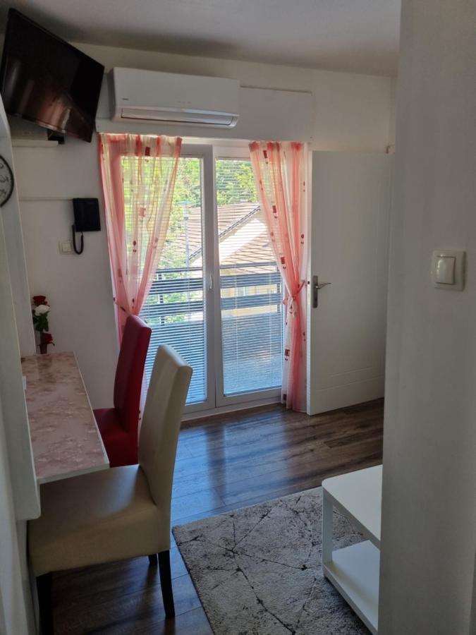 Apartment Yoya Plitvička Jezera Eksteriør billede